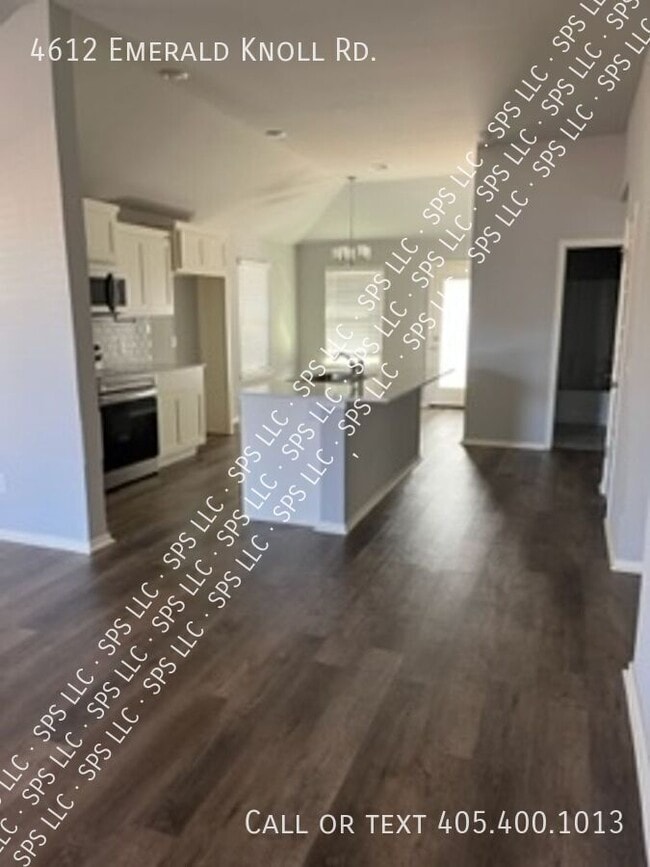 Photo - 4612 Emerald Knoll Rd