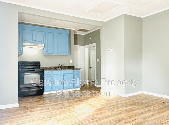 Photo - 420 McBrayer St