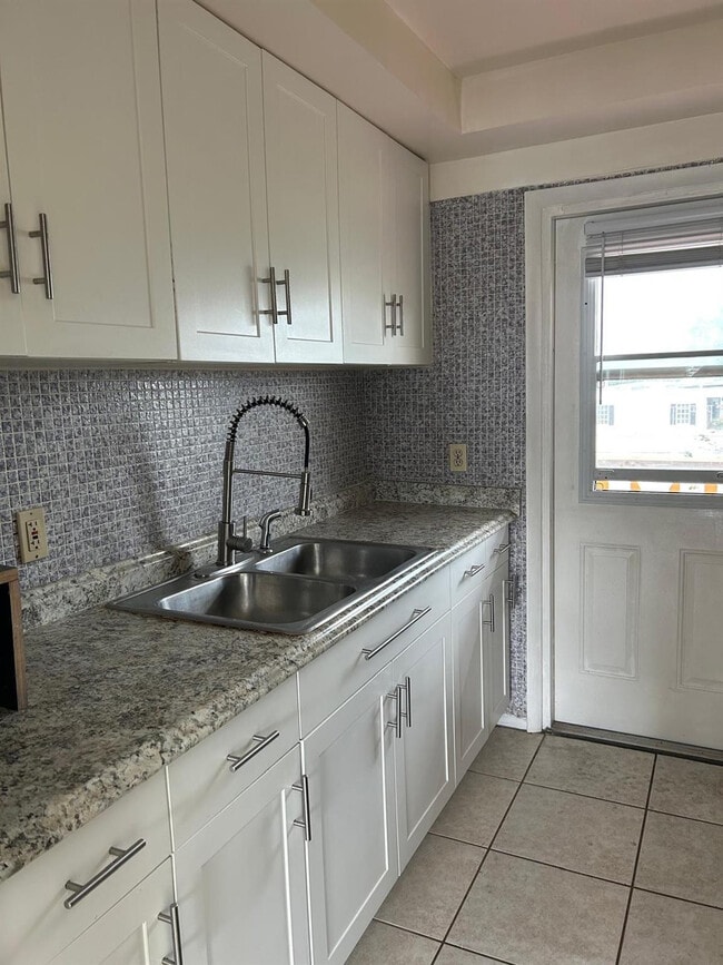 Photo - 1050 E Sample Rd Unit 209