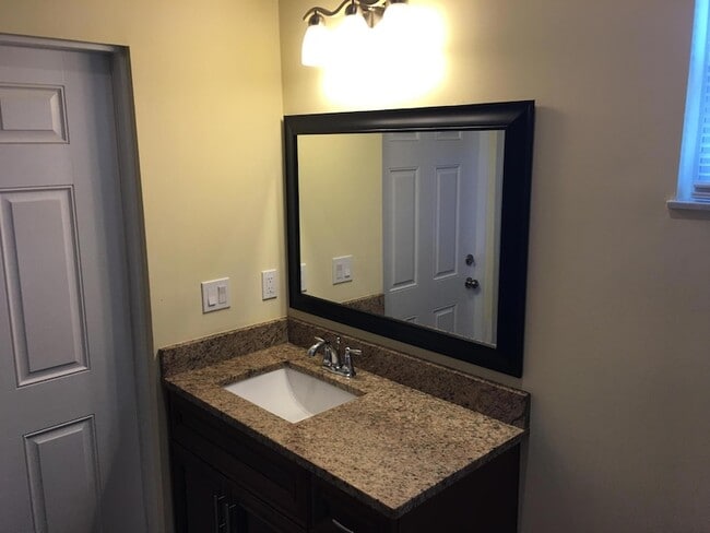 Photo - 5866 NW Mesa Cir