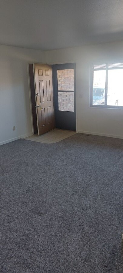 Cute 2 Bedroom Duplex in North Fort Collins - Cute 2 Bedroom Duplex in North Fort Collins