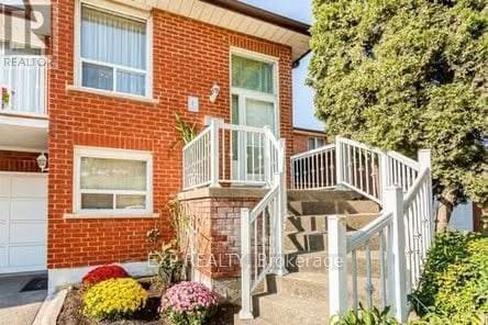 Photo - 4308 Curia Crescent