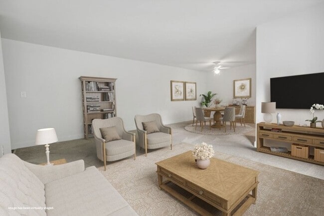 Photo - Hamilton Springs Apartments