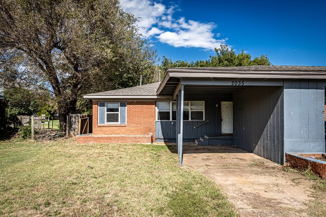 Photo - 2035 NW 24th St