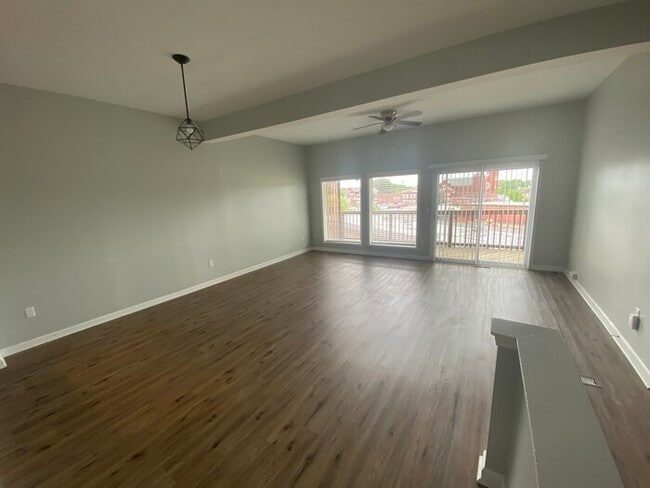 Photo - 2031 Franklin St