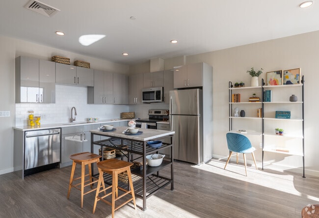 2BR, 1BA - 736 SQ FT - Ace Flats