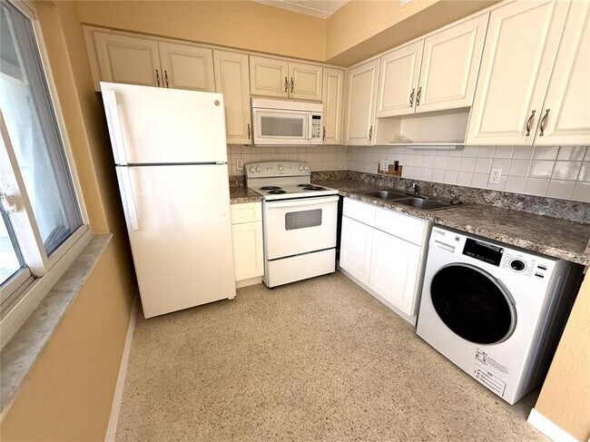 Photo - 17688 Gulf Blvd Unit 102