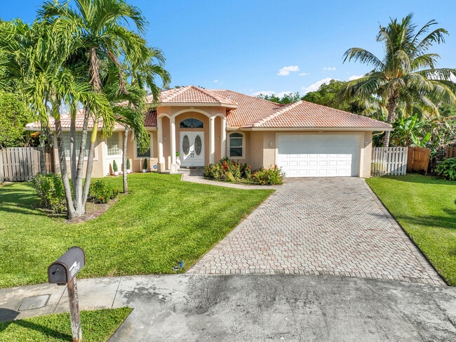 Photo - 13620 Folkestone Ct