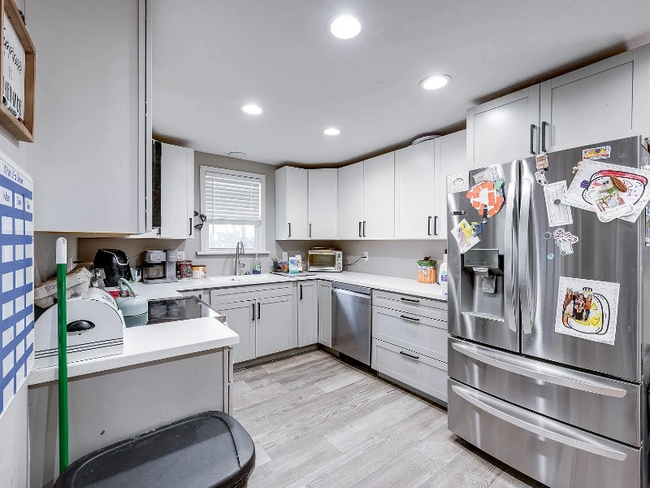 Photo - 705 S East St