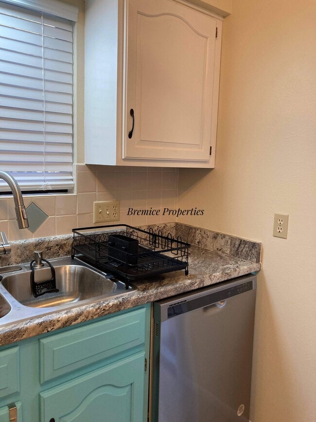 Photo - 345 Rim Rock Cir Unit 345