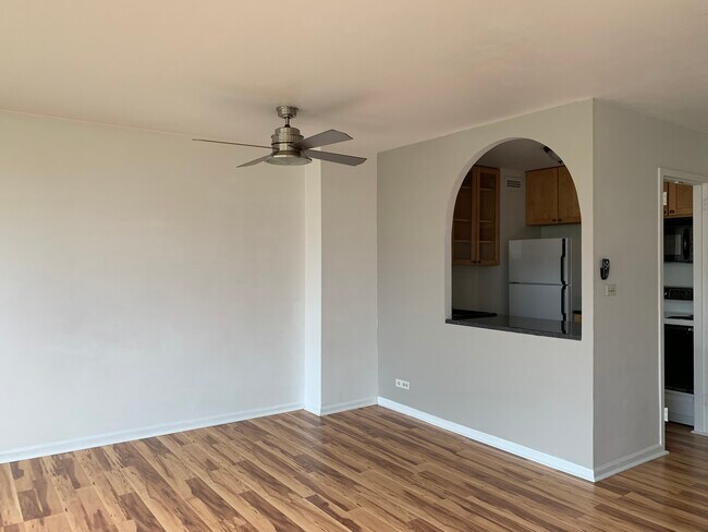 Photo - 70 W Burton Pl Condo Unit 706