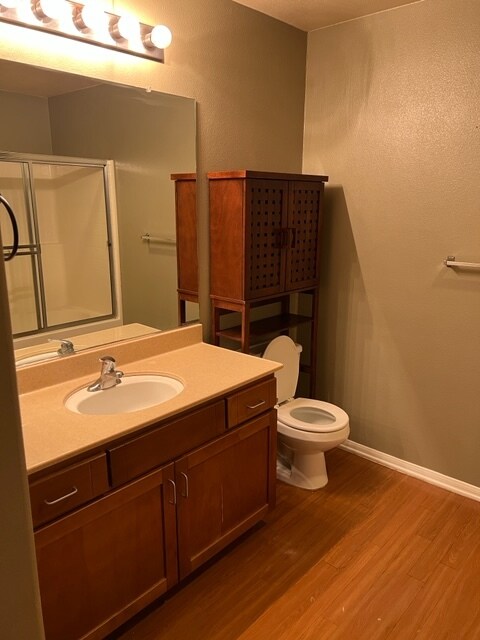 Bathroom - 4060 Glencoe Ave Unit 125