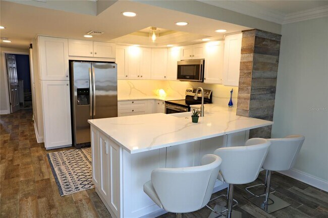 103 1st St E Unit 113