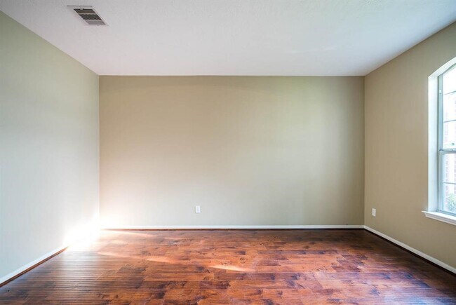 Photo - 11314 Sandermeyer Dr