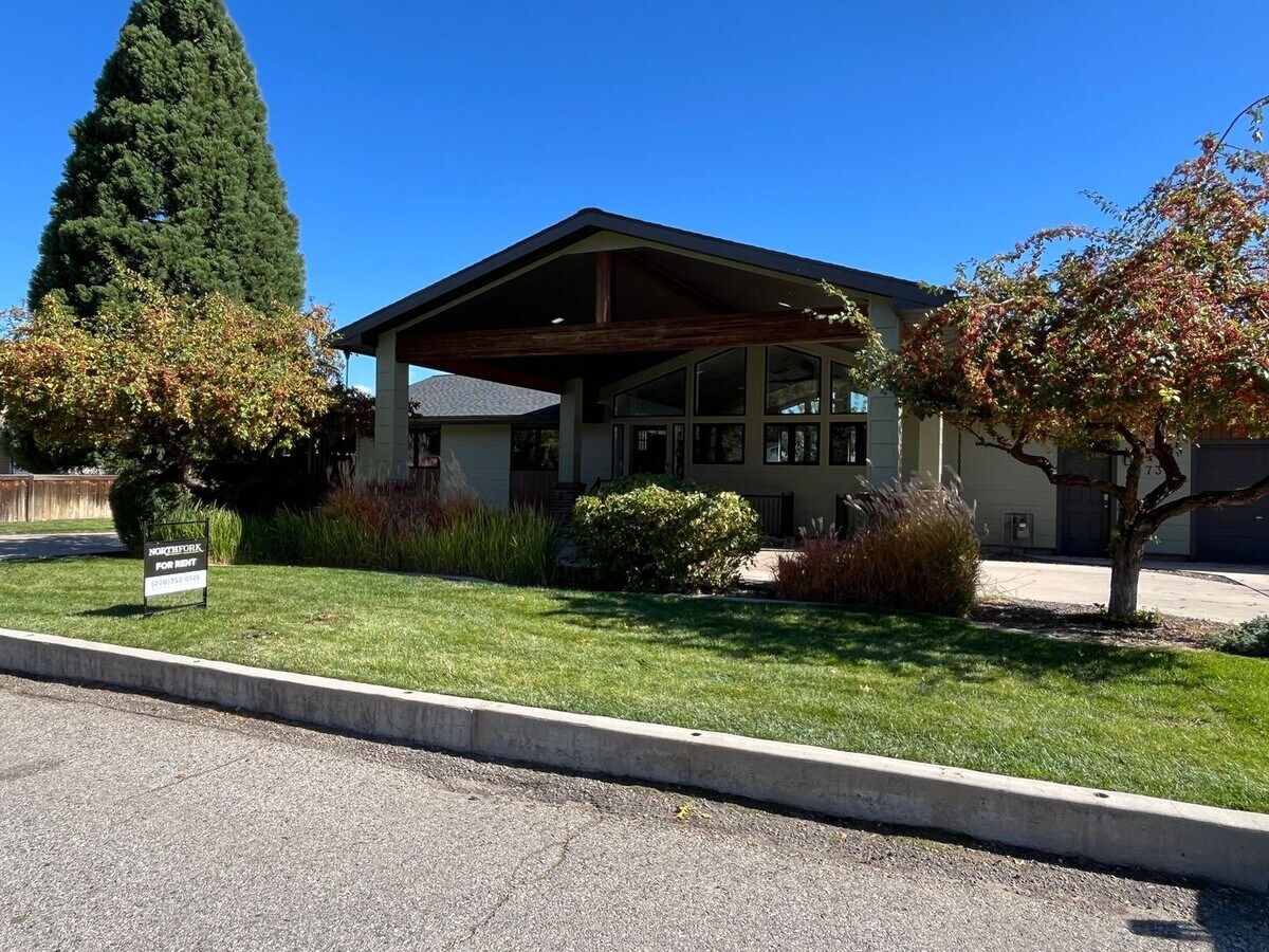 Photo - Exceptional Boise West Bench Home