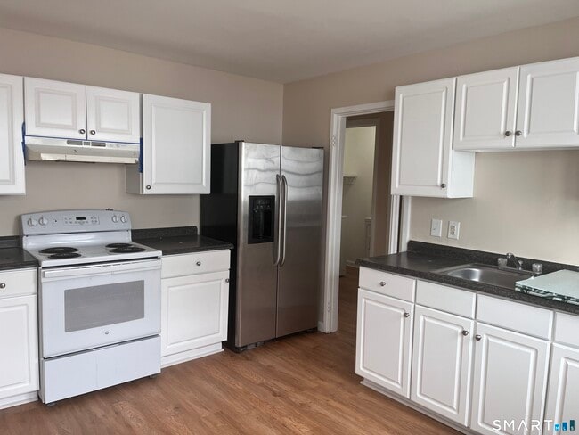 Photo - 246 Elm St Unit 1