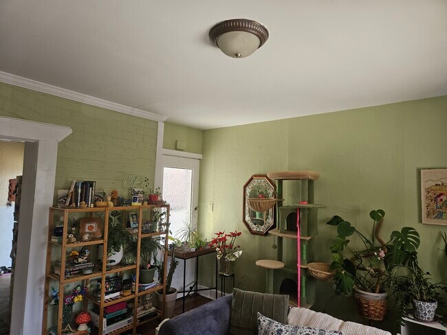 Photo - 121 N Lancaster St Unit Apt C