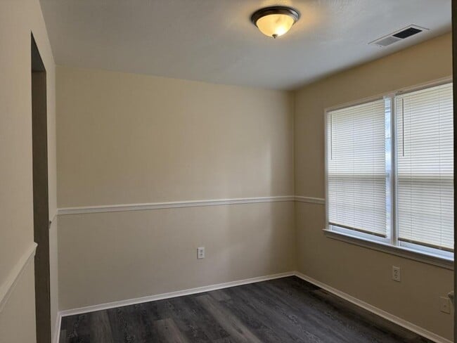 Photo - 6621 Stoney Point S