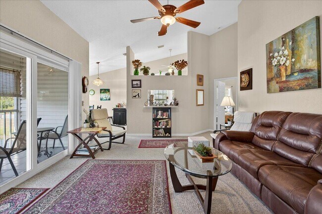 1810 Waterford Dr Unit 6