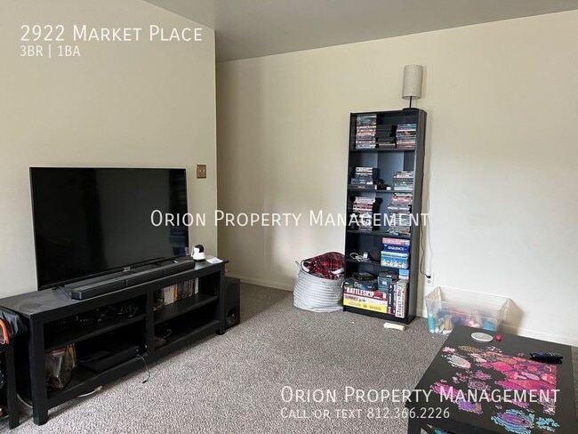 Photo - 2922 S Market Pl