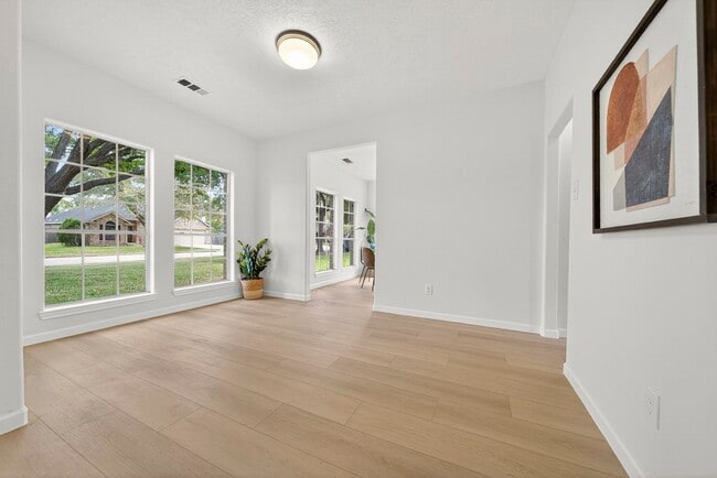 Photo - 3315 Berzin Ct