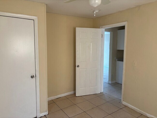 Photo - 1125 W 28th St Unit C BACK DUPLEX Apt #1 FRONT