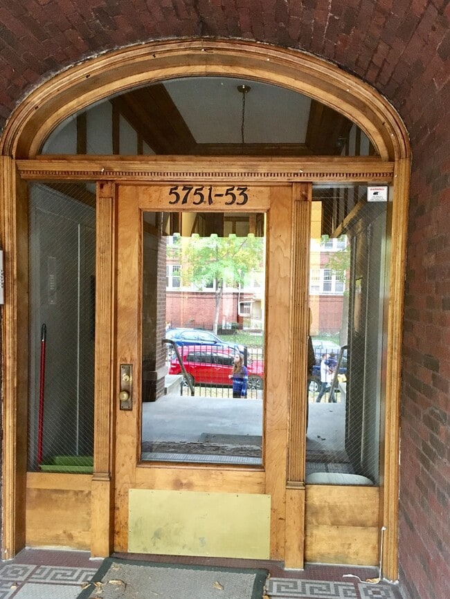 Photo - 5751-53 N Winthrop Ave.