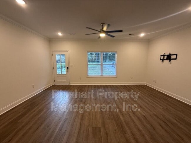 233 Lincoln Rd