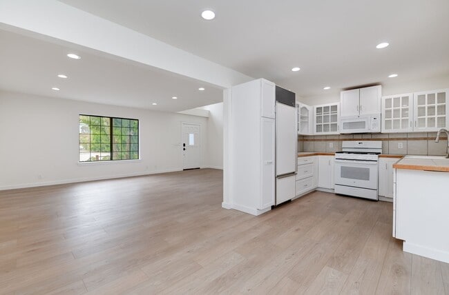 Photo - 1058 3rd St Unit 1060