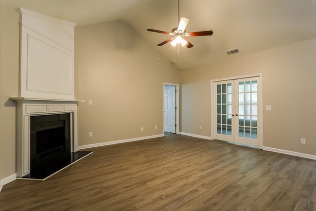 Photo - 2839 Stonewall Ln SW House