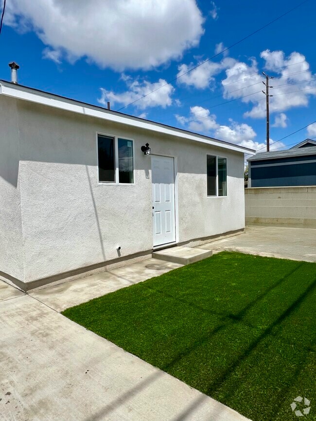 Building Photo - 756 E 94th St Rental