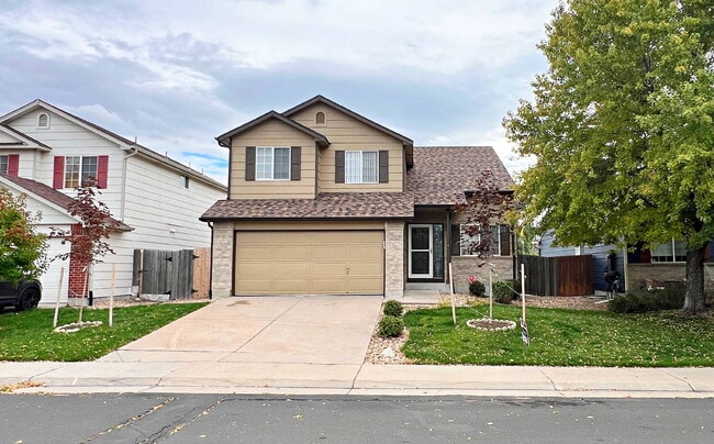 Building Photo - Available 09/01/26; 4 Bdrm Saddle Rock Ridge! Soaring Ceilings, Generous Square Footage, Fenced B...