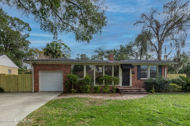Photo - 4343 Pinewood Ave