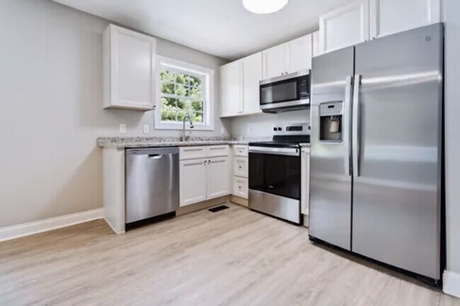 56 Hopewell Church Rd Unit 8