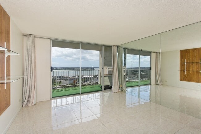 Building Photo - 1 Bed 1 Bath 1 Parking in Lele Pono - spectacular unobstructed view of Pearl Harbor! Unit 2106