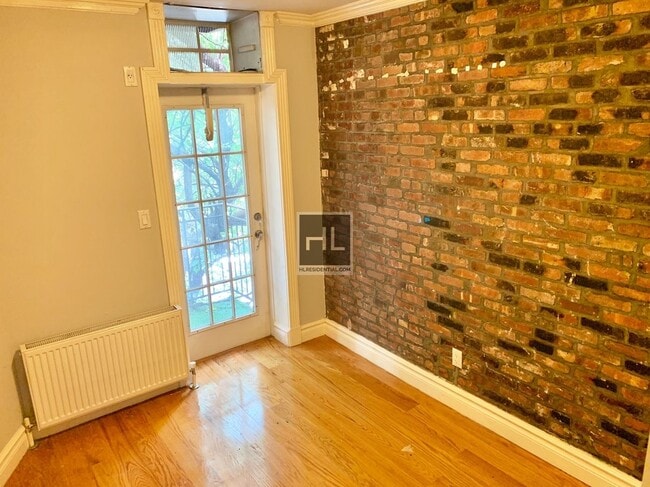 Building Photo - East 5th Street Rental