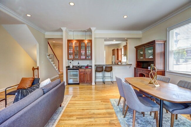 Photo - 1919 E Broad St