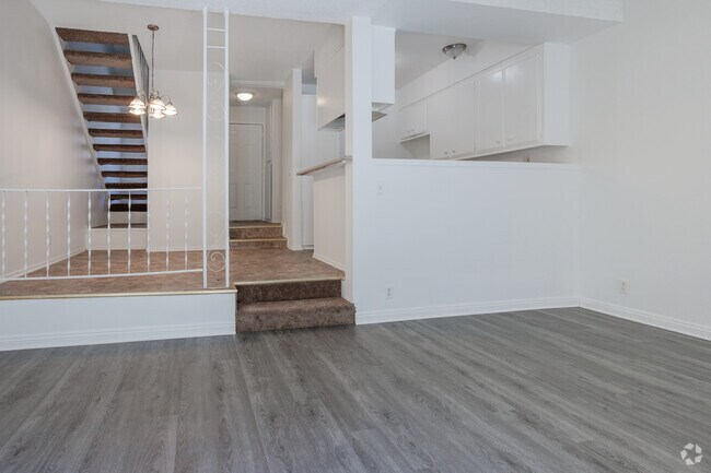 1BR, 1.5BA - 110SF