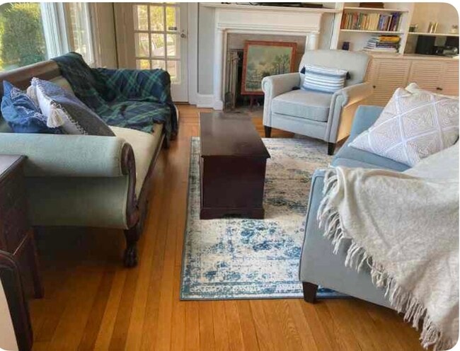 Photo - 124 Sheridan Cir