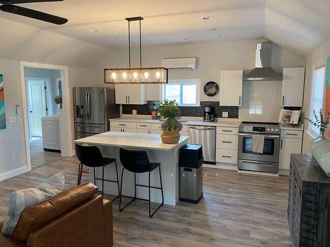 Photo - 21179 Savage St