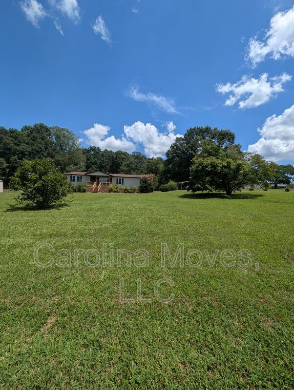 220 Farrs Rd
