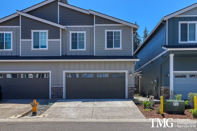 Building Photo - 3 Bedroom, 2.5 Bath Townhome In Ridgefield!