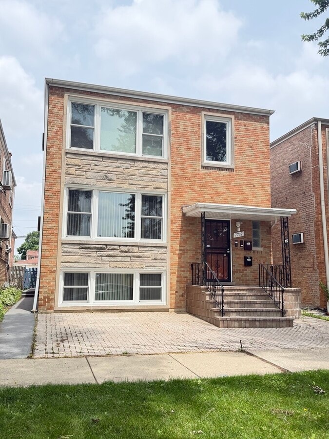 Photo - 7732 W Addison St Unit G