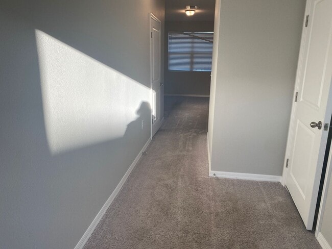 Photo - 3 Bedroom 2.5 Bath Townhouse in Davenport ...