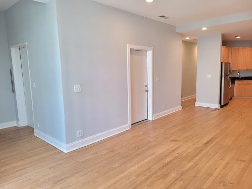 Photo - 1154 N Dearborn St
