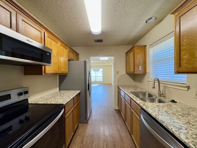 Photo - Duplex *LEASING SPECIAL AVAILABLE*