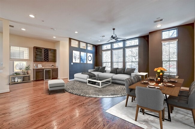 Building Photo - 5211 Eigel St Unit C