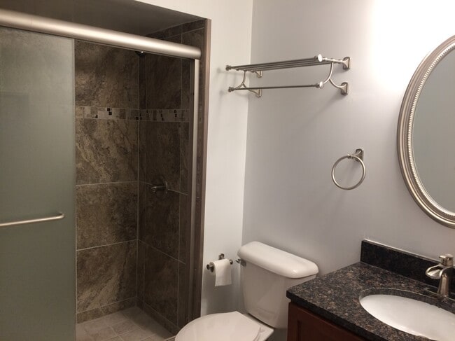 Main Bath Room - 1002 Myron Ct