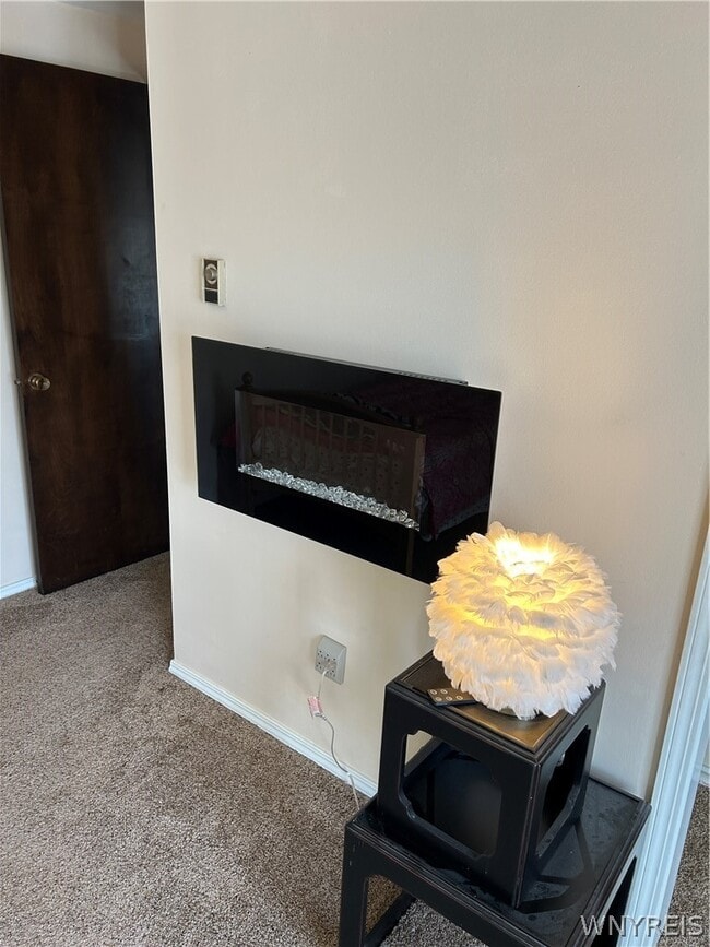 Photo - 307 Cayuga Rd