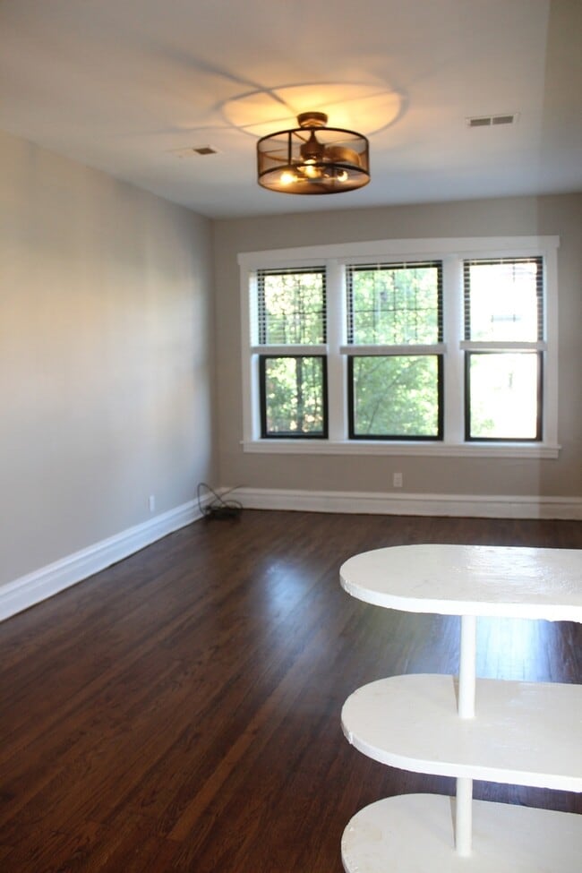Photo - 5024 N Winthrop Ave Unit 3W